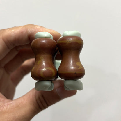 Upgraded four-wheel natural red Bianstone finger massage clip hand joint massager massage roller, direct from the manufacturer - image 3