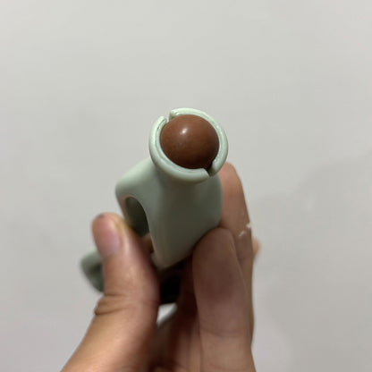 Upgraded four-wheel natural red Bianstone finger massage clip hand joint massager massage roller, direct from the manufacturer - image 4