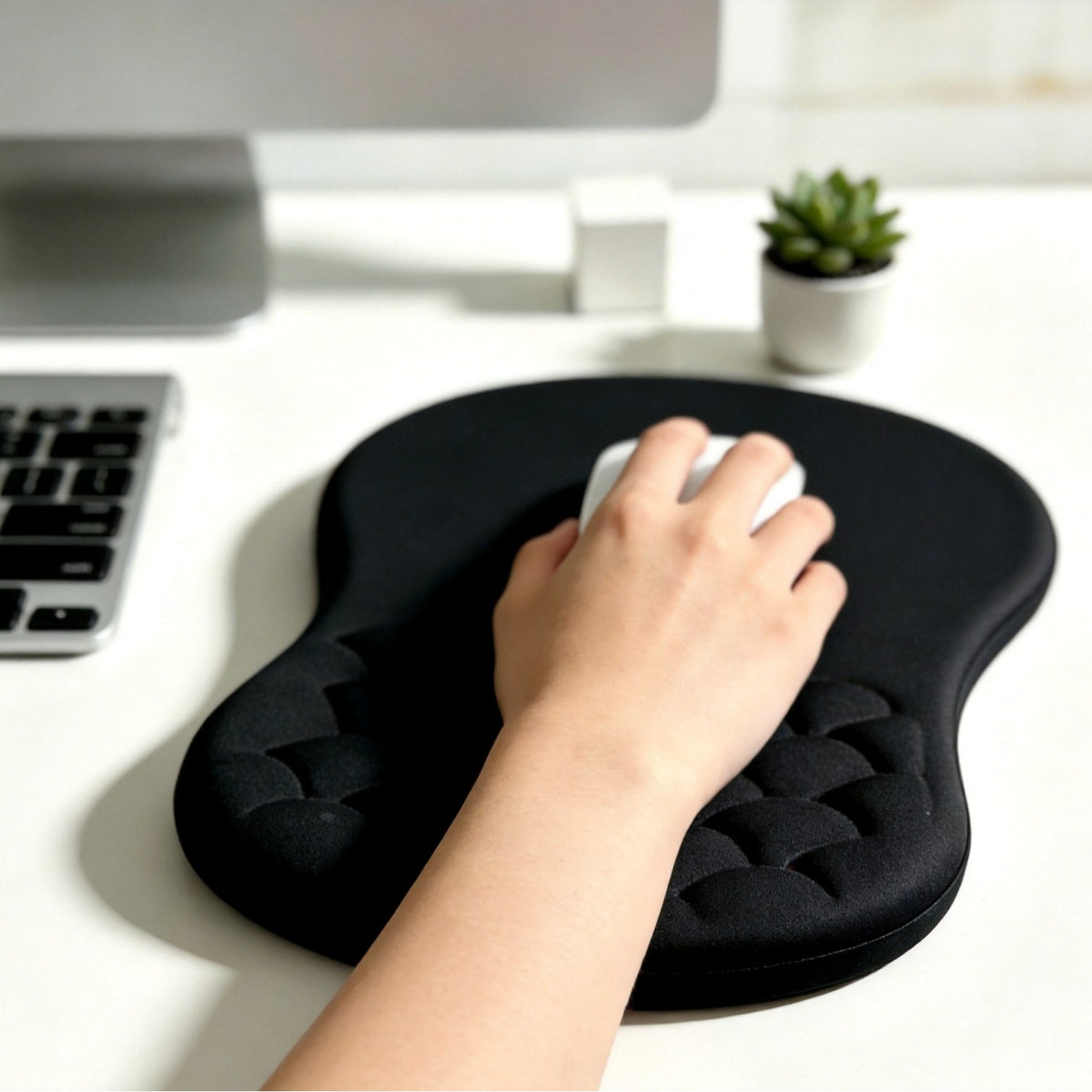 Cross-border wrist rest mouse pad recommended: ergonomic wrist support with massage design, new office-specific wrist rest pad - image 2