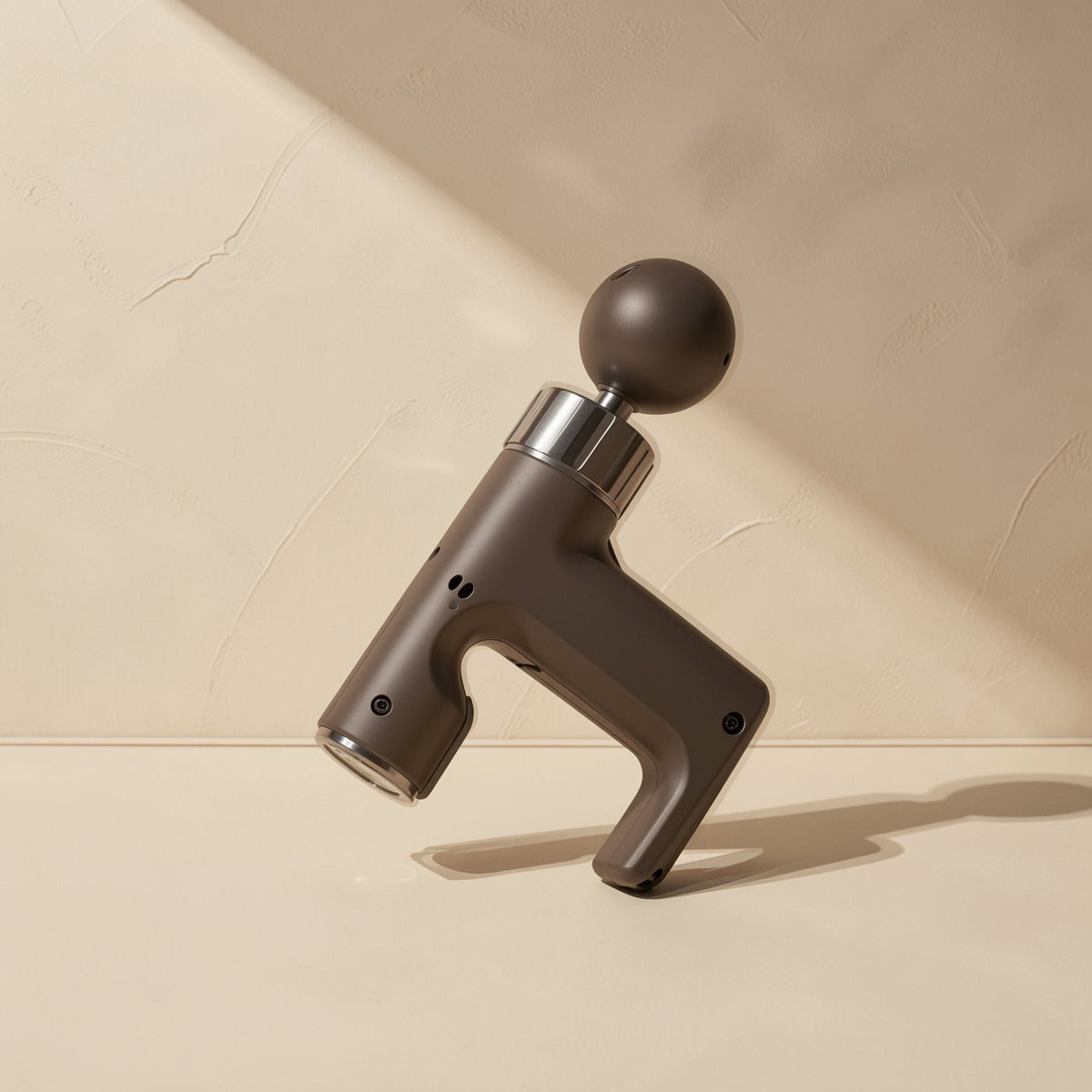 Handpulse mini handheld massage gun with a brushed motor and built-in battery - view 2