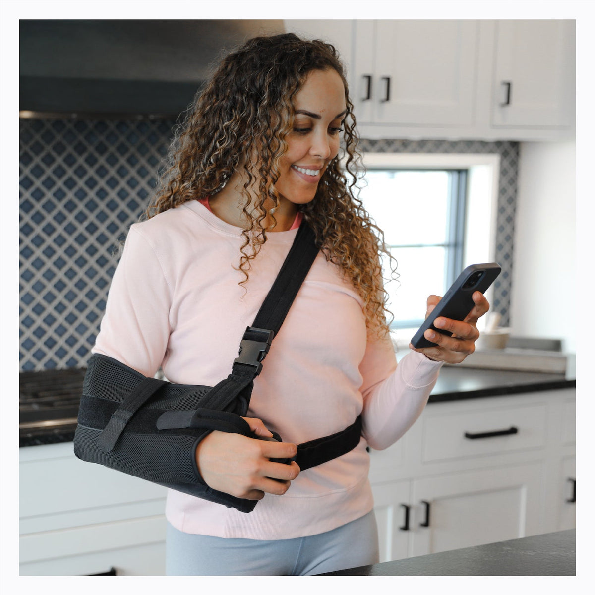 Shoulder Abduction Sling Immobilizer | Rotator Cuff Arm Brace for Post-Surgery Recovery & Subluxation (FINAL SALE)