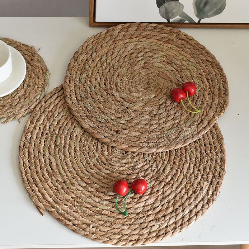Woven Placemat Japanese Pastoral Style Heat-Insulating Tea Cup Mat Cross-Border Dining Table Coffee Table Straw Woven Round Bowl Mat Pastoral Style - image 1