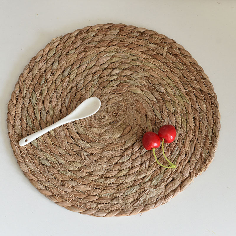 Woven Placemat Japanese Pastoral Style Heat-Insulating Tea Cup Mat Cross-Border Dining Table Coffee Table Straw Woven Round Bowl Mat Pastoral Style - image 2