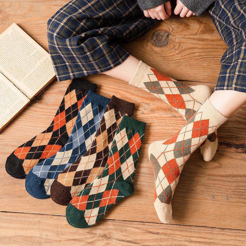 Autumn and winter personalized knitted wool socks ethnic style retro socks wool socks velvet padded winter heat storage warm - image 4