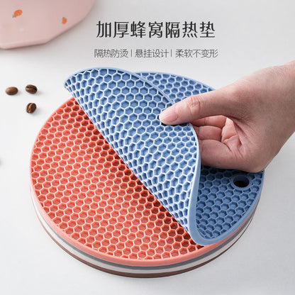 Placemat Heat Insulation Mat Non-slip Anti-scalding Mat Bowl Mat Household Kitchen Sand Pot Mat Plate Mat Coaster Vegetable Silicone Dining Table Mat - image 1